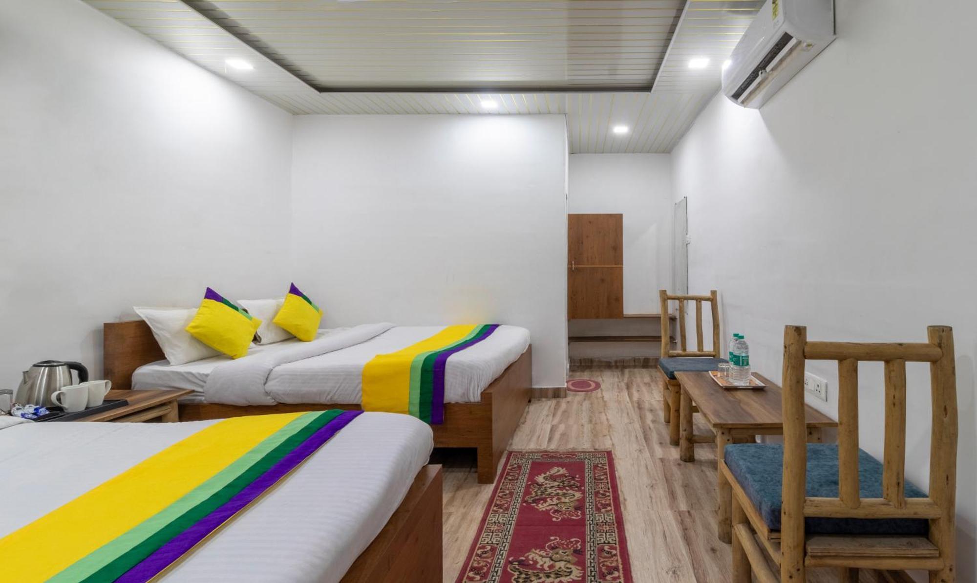 Itsy Hotels Paddler Zone With Bungee Jumping Shivpuri  Exterior photo